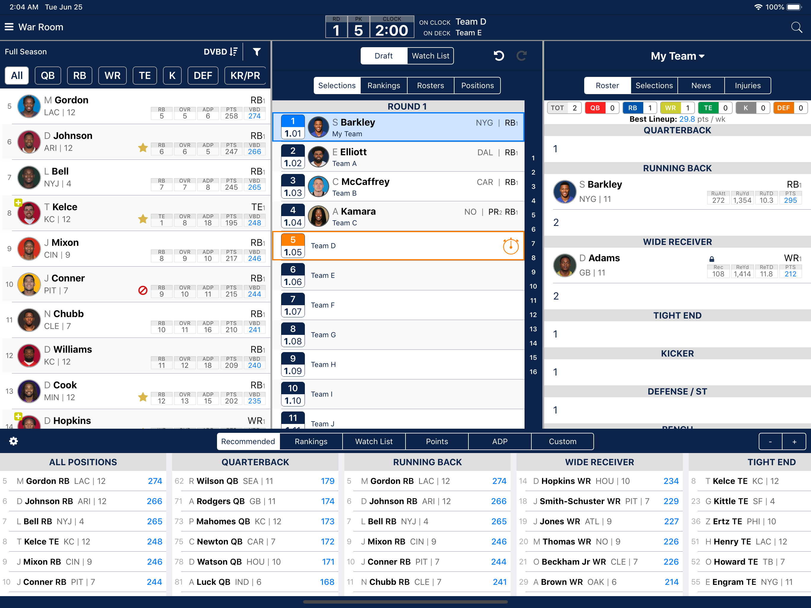 Fantasy Football Cheatsheet War Room - Draft interface showing player rankings, draft board, and team lineup
